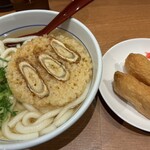 因幡うどん - 料理写真:ごぼう天うどん 670円
いなり寿司(2個) 180円