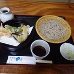 そば仁 - （2014年8月）夏でも美味しいお蕎麦です。