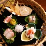 和 あすか - 前菜、向付け 籠盛合せ
      