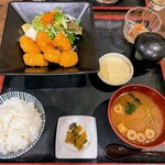 ミ세다니 다이코쿠야 쓰시 오오사토점 - 굴튀김 정식