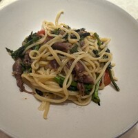 RIGOLETTO KITCHEN - 兵庫県産ホタルイカとグリル菜の花のアーリオ・オーリオ（1350円、税別）