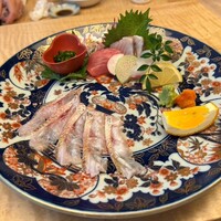 対馬のどぐろとイカ活き造り 博多 魚蔵 都ホテル店 - 