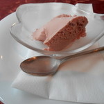 びふてき松江 - デザートのトマトのアイス。ひょっとしてハー○ンダッツ！？