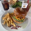 REDS' BURGER DINER
