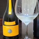 日本料理 TOBIUME - お酒②新政酒造 Colors 山吹2024 生酛木桶純米(秋田)
      米品種:秋田県産フクノハナ100%、精米歩合:50%