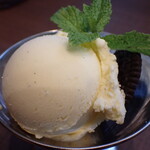 倉式珈琲店 - バニラアイス