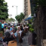 Eggs 'n Things - 屋外の席