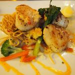 Atlantis Seafood & Steak - 帆立のバター焼き