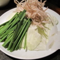 博多もつ鍋 やま中 赤坂店 - 追加メニュー（もやし・ニラ・豆腐）