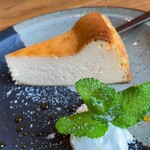 あかじまのカフェとごはん guu guu - guu guu(BAKED CHEESE CAKE)