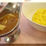 プティレストラン宮本 - 小エビとイカのカレー￥980