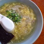 綏芬河 - 太楼麺　　　とろみのあるスープは鶏出汁、初めて食べるのにソウルフードな味わい
