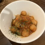 296552986 - 突き出しのひよこ豆のトマト煮。