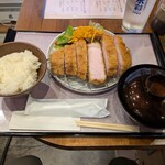 とんかつ・とんてき豚のカミサマ - 