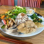 DININGMOON No.385 - 週替わりランチプレート