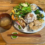 DININGMOON No.385 - 週替わりランチプレート