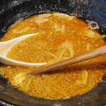 麺処 にぼし香 - 濃厚あん肝蕎麦のスープ