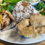 DININGMOON No.385 - ブリの塩麹焼き・鶏むね肉の玉ねぎソース