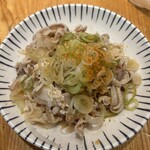 大衆スタンド神田屋 池袋西口店 - ガツポン！嬉しい安さと間違いない美味さ！七味をかけるのが俺流！