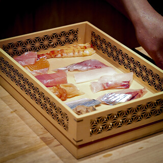 妥協なき一貫を、魚の状態を見極めてご提供致します。