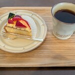 自家焙煎珈琲ゆらふる - 苺のダマンドタルト