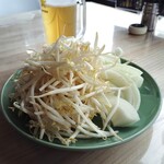 ラム善 - セットの焼野菜はもやしと玉ネギ