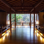 伝承千年の宿 佐勘 - 浴場へ続く趣のある廊下