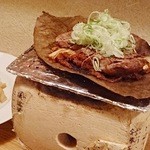 酒菜と炭 てりや - 牛ステーキときの子の朴葉焼き