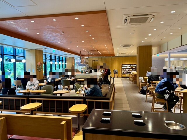スターバックスコーヒー アミュプラザ長崎 新館店 （STARBUCKS COFFEE