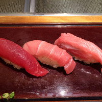 鮨ぎん くさびや別邸 - 赤身、中トロ、大トロ