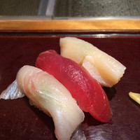 鮨ぎん くさびや別邸 - 鮃、赤身、たいら貝