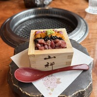 銀座 山科 - 黒毛和牛宝箱寿司