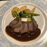 松屋酒店 - 黒毛和牛（コサンカク肉）のミニステーキ