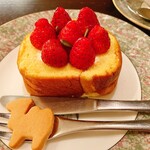 森のらくだ - いちごのロールケーキ