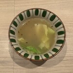 焼鳥 町子 - 春キャベツとアサリのスープ