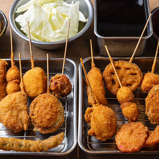 創作串やデザート串♪食べ飲み放題付きコースは、観光やご宴会◎