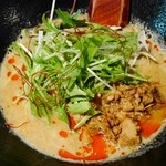 担々麺 胡麻 - 担々麺（白）ハーフ￥７５０