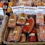 腸詰屋 - 商品棚 1