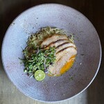 ジャパニーズまぜ麺 マルタ - すだち醤油チャーシュー麺