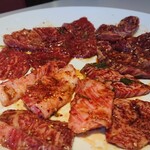 大門 - 和牛カルビ+ハラミ+デジカルビ