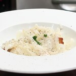 トリワイン ＰＩＫＯＳＨＨＨＵ - 新玉ねぎのブルスケッタ ポタージュ仕立て