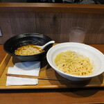 麺処 にぼし香 - 麺再配分