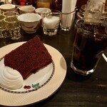 カフェ・ミエル - 「ケーキセット(チョコレートのシフォンケーキとアイスコーヒー)」@1200