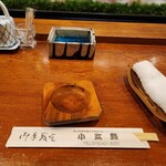 小政鮨 - 木製の醤油受け