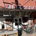 ファイヤーハウス - ファイヤーハウス