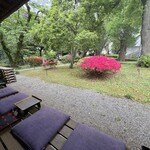 TOHAKU茶館 - 縁側と庭