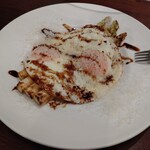 ピッツェリア ファッブリカ 1090 - ホワイトアスパラと目玉焼き