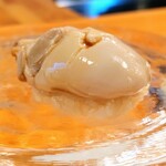 鮨やまか - 牡蠣の漬け