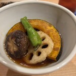 和創旬彩 くうひな - 煮物　しいたけ、れんこん、かぼちゃ、なす、ししとう