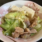 玉山支所前食堂 - ホルモン,キャベツ,豆腐